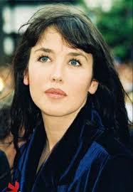 How tall is Isabelle Adjani?